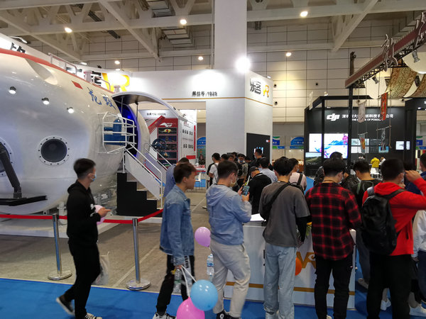 VR+文旅 |“樂客VR蛟龍號”橫空出世，助陣文旅博覽會！